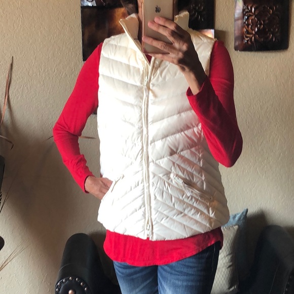 Talbots Puffer Vest - Picture 2 of 8
